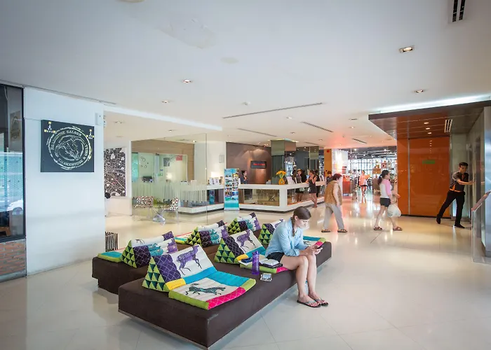 Trinity Silom Hotel 3*