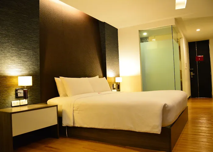 Trinity Silom Hotel 3*